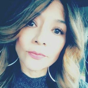 Meet your Posher, Yanira